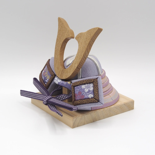 木目込み人形～兜 木目込み人形・勇健兜差し｜株式会社さくらほりきり