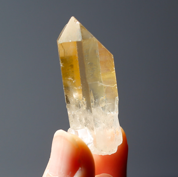 ゴールデンヒーラー グラウンディング 原石 水晶 鉱物 希少石 天然石 14枚目の画像