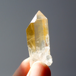 ゴールデンヒーラー グラウンディング 原石 水晶 鉱物 希少石 天然石 16枚目の画像