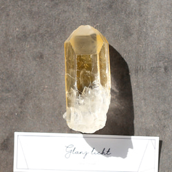 ゴールデンヒーラー グラウンディング 原石 水晶 鉱物 希少石 天然石 1枚目の画像