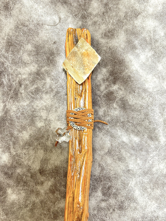 魔法の杖⭐︎カルサイトの杖⭐︎流木 3枚目の画像