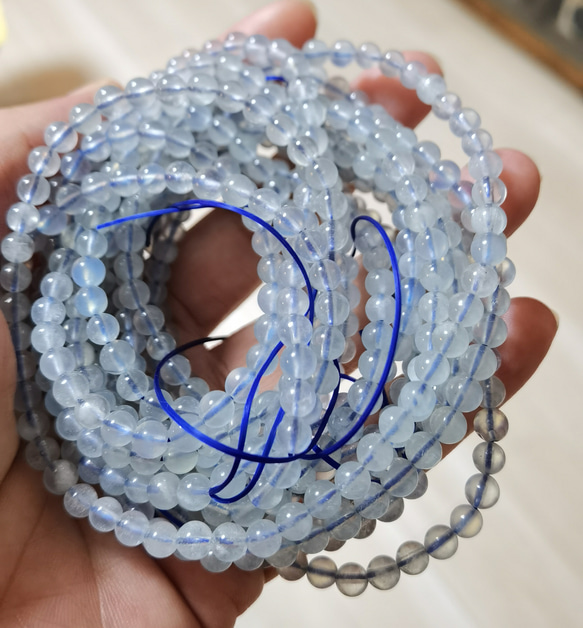 天然石 透明アクアマリン4.5㎜55cm約122個玉 3連ブレスレット DIY 