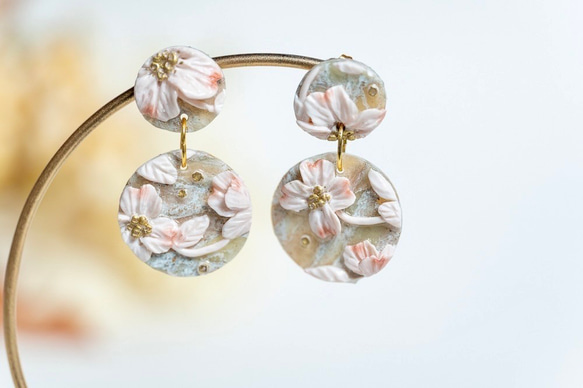 ハナミズキのピアス/イヤリング 2枚目の画像