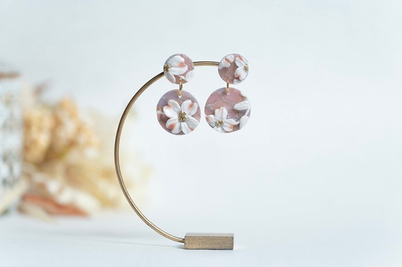 ハナミズキのピアス/イヤリング 7枚目の画像