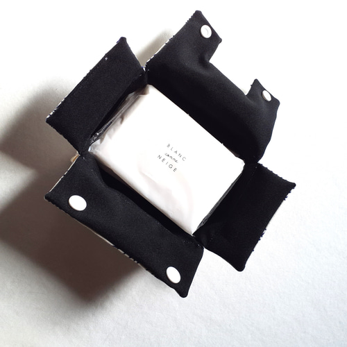 ポケットティッシュケース 花粉症対策に 防水 ポケットティッシュが3