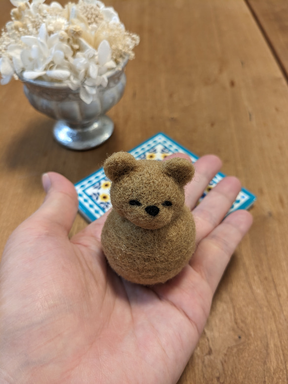 クマのおきあがりこぼし（羊毛フェルトくま）受注制作 4枚目の画像