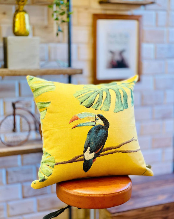 フランス製ゴブリン織クッションカバー - オオハシ（イエロー） フランス製ゴブリン織クッションカバー オオハシ（イエロー） JS1322930004(10140円)