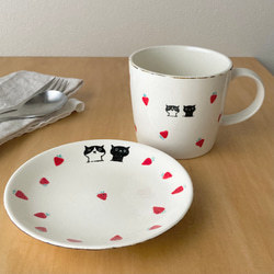 春福袋 マグカップ＆小皿苺と猫 1枚目の画像