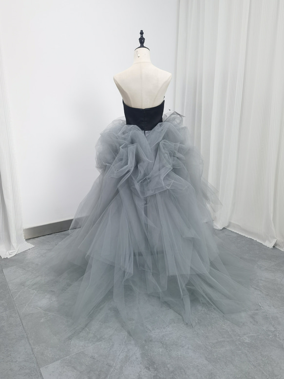 送料無料！カラードレス  アシメドレス ブルーグレー ベアトップ  チュールスカート  前撮り 4枚目の画像