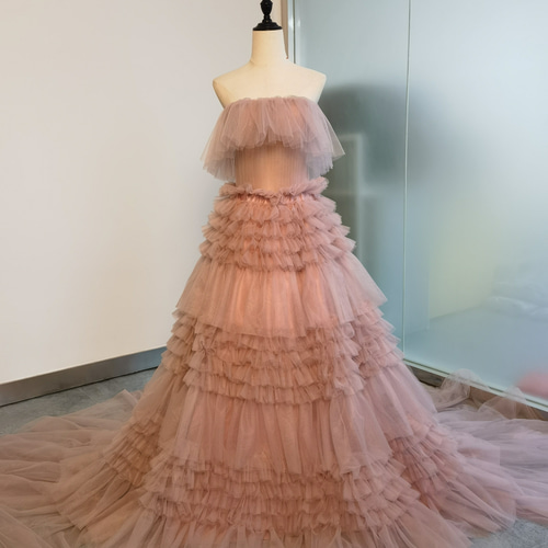 送料無料！カラードレス ピンク 柔らかく重ねたチュールスカート  