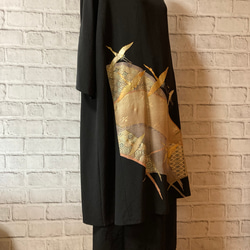 飛鶴柄　黒留袖リメイク　絹　ワンピース 6枚目の画像