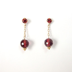 K18 ホワイトゴールド スイスブルートパーズ ピアス ピアス（フック