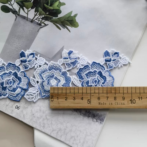 1m 花柄刺繍 ケミカルレース リボン　ハンドメイド素材　手芸　素材 3枚目の画像