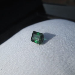 N.071 クロムトルマリン・ルース 深みのあるセクシーでファッショナブルなグリーンカラーのトルマリン 3枚目の画像