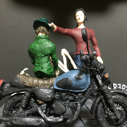 石粉粘土作品「Get Off My Bike」 5枚目の画像