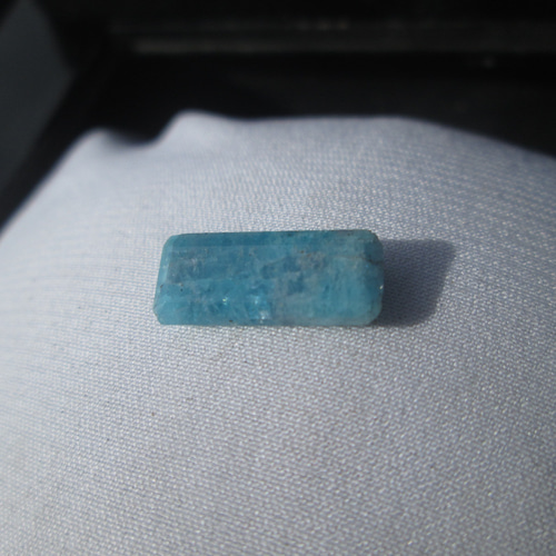 N.076 4Ct パライバトルマリン 原石 ファセット 大型の
