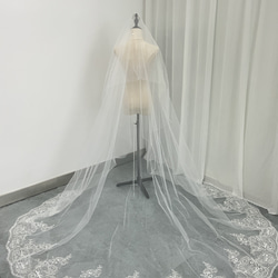送料無料！ロングベール 流れる透け花レース 花嫁/ウェディングドレス  色直し  ホワイト 5枚目の画像