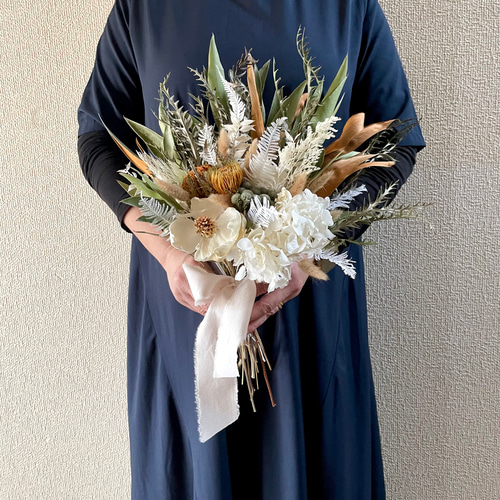ドライフラワー 花束 コロンとモダンてシックなホワイトブーケ