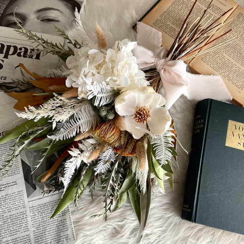 ドライフラワー 花束 コロンとモダンてシックなホワイトブーケ