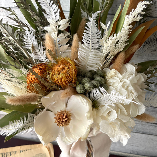 ドライフラワー 花束 コロンとモダンてシックなホワイトブーケ