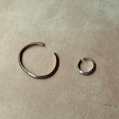 トライアングルシルバーリングsilver950スタンプワーク彫金指輪 トライアングルシルバーリングsilver950スタンプワーク彫金指輪
