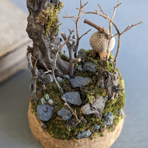 キノコの森と小さな家 ドライフラワー/ミニチュア/ガラスドーム