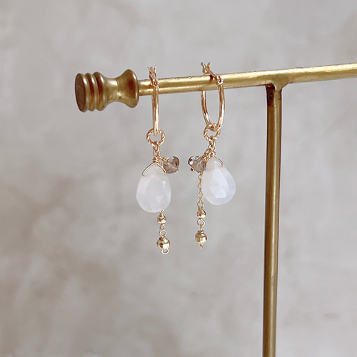 ✨✨天然石　スモーキークォーツ　ピアリングチャーム　ピアス✨✨ mirage-】ホワイトムーンストーン スモーキークォーツ 天然石 ピアス