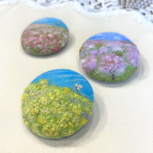 aqua 羊毛フェルトブローチ4点 aqua 羊毛フェルトブローチ4点 aqua様専用 羊毛フェルトブローチ4点