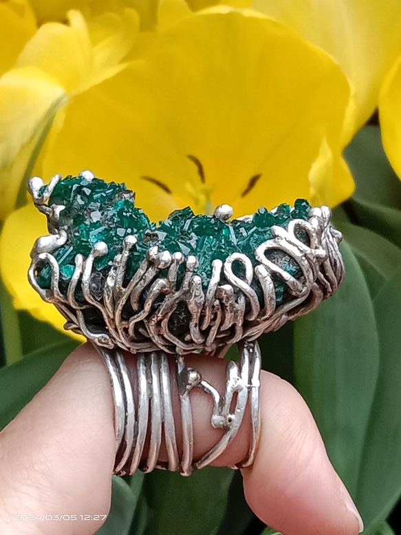 翠銅礦原礦手工銀戒純銀戒指 ~「翠」~  Dioptase Mineral Silver Ring 第3張的照片