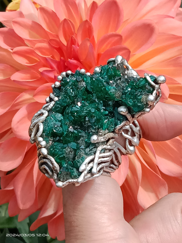 翠銅礦原礦手工銀戒純銀戒指 ~「翠」~  Dioptase Mineral Silver Ring 第19張的照片