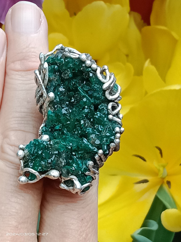 翠銅礦原礦手工銀戒純銀戒指 ~「翠」~  Dioptase Mineral Silver Ring 第5張的照片