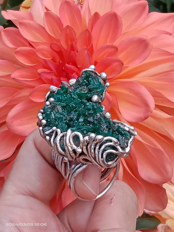 翠銅礦原礦手工銀戒純銀戒指 ~「翠」~  Dioptase Mineral Silver Ring 第18張的照片