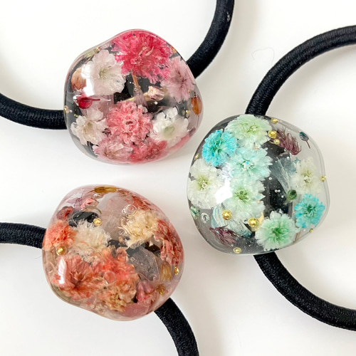 かすみ草のうる艶レジンヘアゴム（ブルー） ヘアゴム Tsubu 通販