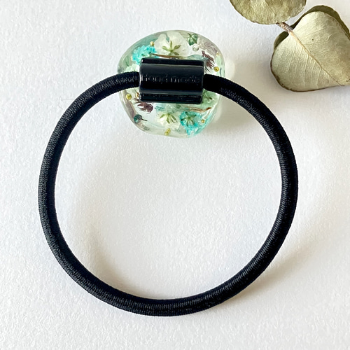 かすみ草のうる艶レジンヘアゴム（ブルー） ヘアゴム Tsubu 通販