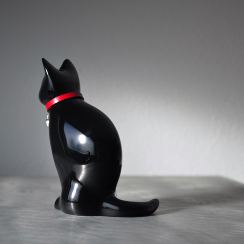 ねこのペーパーウェイト cat_BK/RE 立体・オブジェ ficral 通販