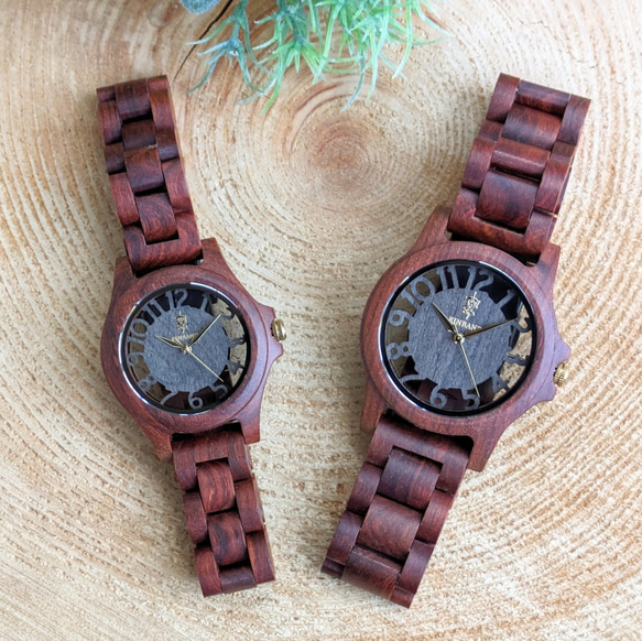 【木製腕時計】EINBAND Freiheit レッドサンダルウッド & ゴールド スケルトン ウォッチ【40mm】 6枚目の画像