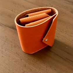期間限定sale4月末まで》レザーの二つ折り財布　color-オレンジ 2枚目の画像
