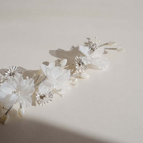 HA-176]ウェディング ホワイトフラワー ヘアアクセサリー 花