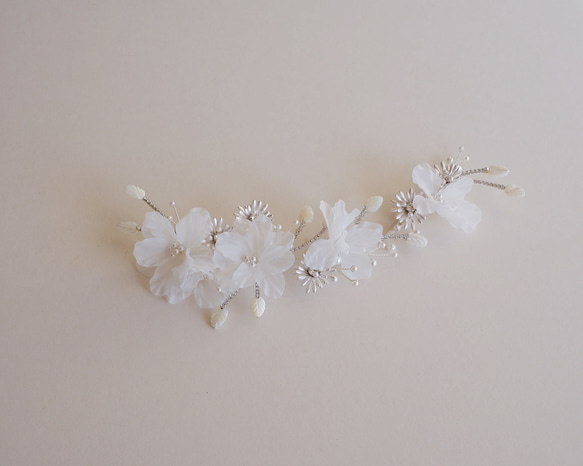[HA-176]ウェディング　ホワイトフラワー　ヘアアクセサリー　花　ブライダル　ヘッドドレス　ウエディングアクセサリー 7枚目の画像