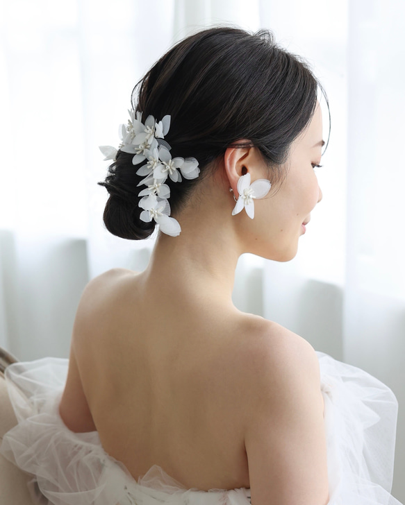 [HA-178]ウェディング ホワイトフラワー ヘアアクセサリー ブライダル ウェディングアクセサリー 花 5枚目の画像