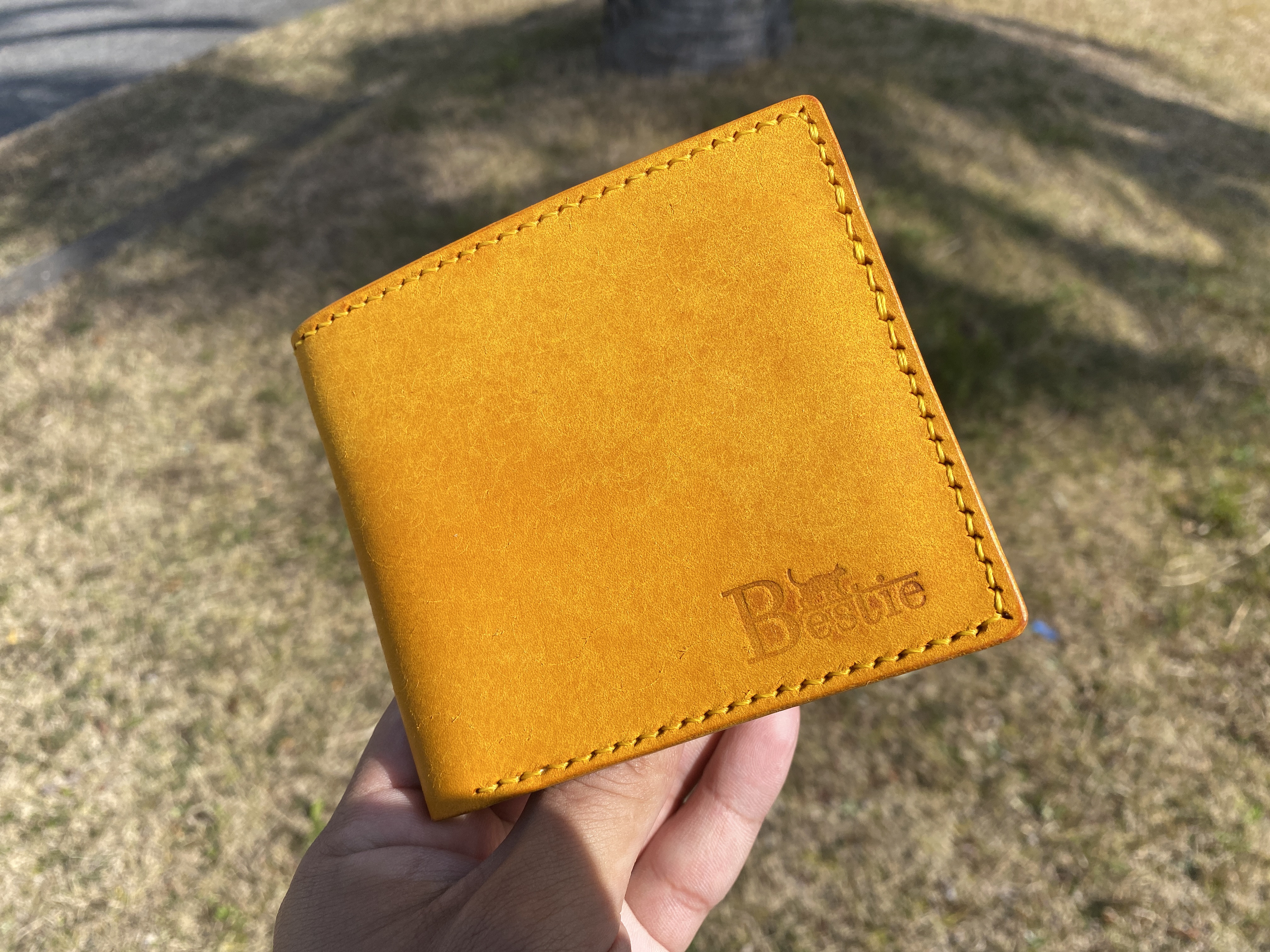 【受注製作】使い手が育てる！「イタリアンレザーのオシャレ二つ折り財布」