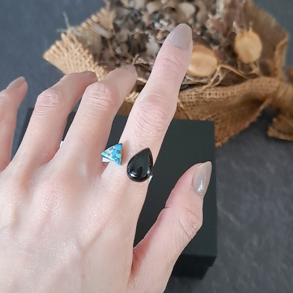 【天然石リング】ブラックオニキス × ブルーコッパーターコイズ 指輪 フォークリング 3枚目の画像