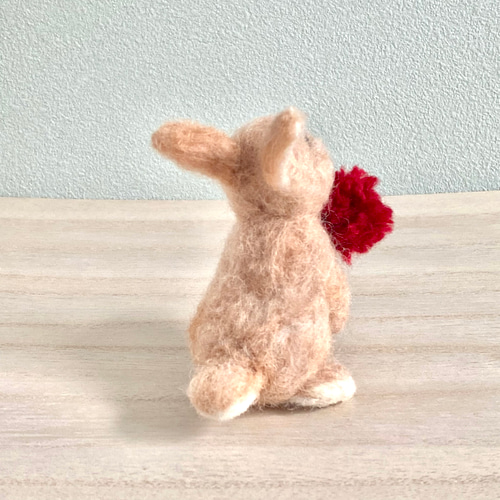 いつでもいっしょ♪ ふわふわ羊毛フェルトのうさぎのぬいぐるみ