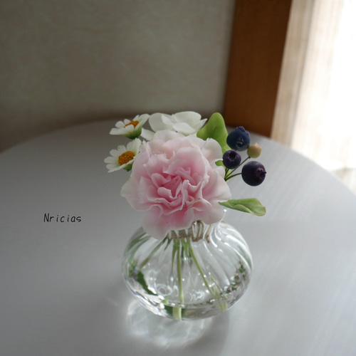 ちょこんとさん。置くだけ♪美しいを貴方に✿クレイフラワー