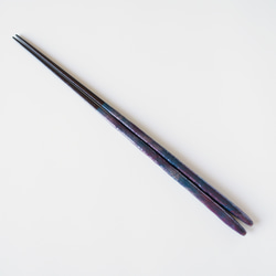 ワケありな逸品　漆の取り箸・菜箸「青×紫」Bタイプ 2枚目の画像