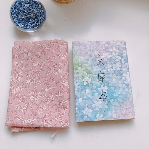 文庫本用】ピンク 可愛い花柄 ブックカバー ブックカバー maturika1