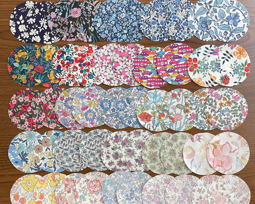 リバティ はぎれ 38㎜くるみボタン用 50枚 はぎれ YUKI 通販 17387003