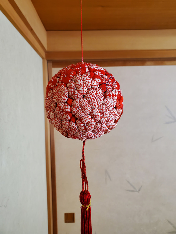 梅のくす玉の吊るし飾り　花毬　インテリア　花嫁のくす玉ブーケ　「Creema限定」　(1点限定) 5枚目の画像