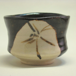 唐津皮鯨ぐい呑み CG-1 陶器/酒器/ぐい呑み/斑唐津 おちょこ