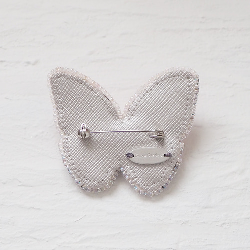 蝶ブローチ。・*ピンク【ビーズ刺繍】 ブローチ snow garden 通販